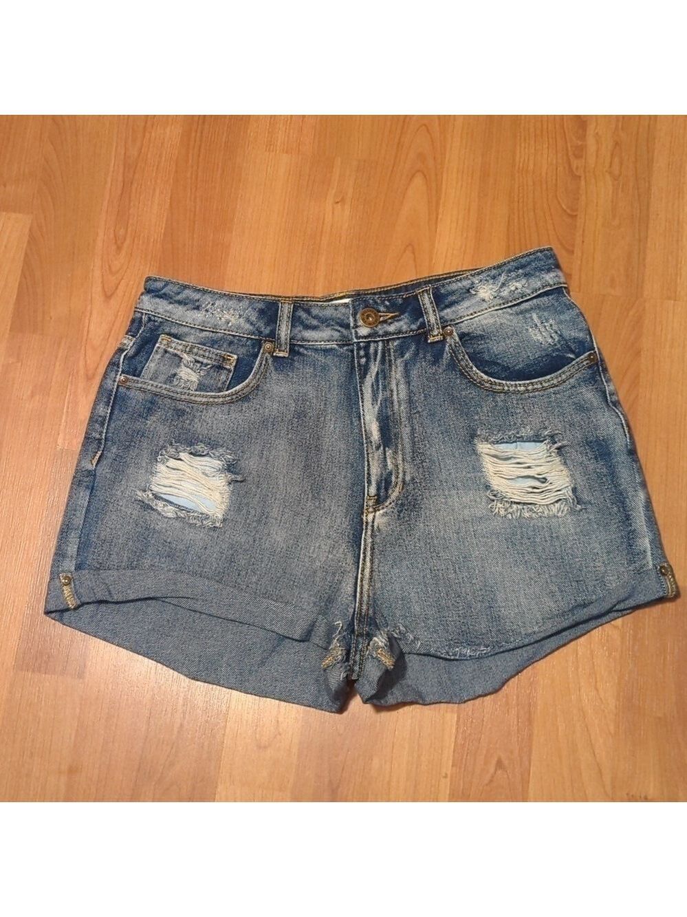 Bullhead Juniors Mom Shorts Size 11 Acid Wash Ripped
